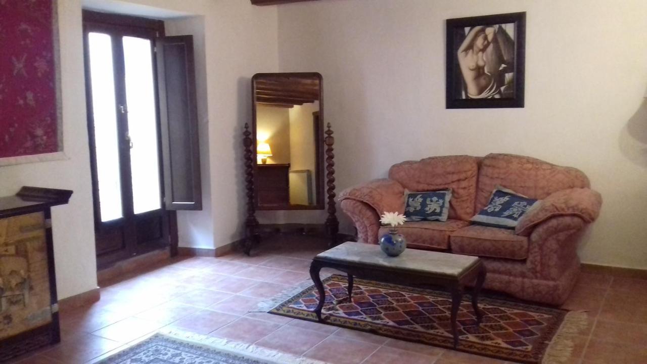 مبيت وإفطار San Martín de Unx Casa Amparo المظهر الخارجي الصورة